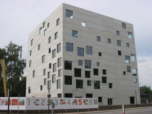 Zollverein-Designschule in Essen bergeben  mit Kommentar