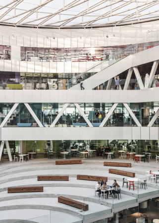 ... und vielf�ltige Sichtbeziehungen zwischen den Schulen.