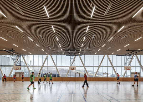 Schulzentrum von BIG auf den F�r�er Inseln