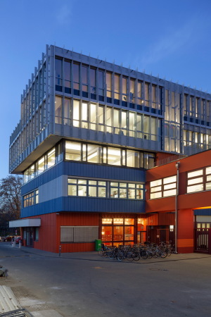 Aufstockung im Berliner Gewerbehof von Karsten Groot