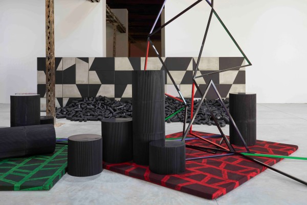 Ebenfalls gut: Irland mit einer der Installation �The Shrinking Universe� von Eva Rothschild.