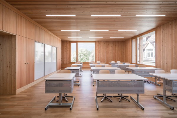 Schulerweiterung in Graubnden von moeller raupach architekten