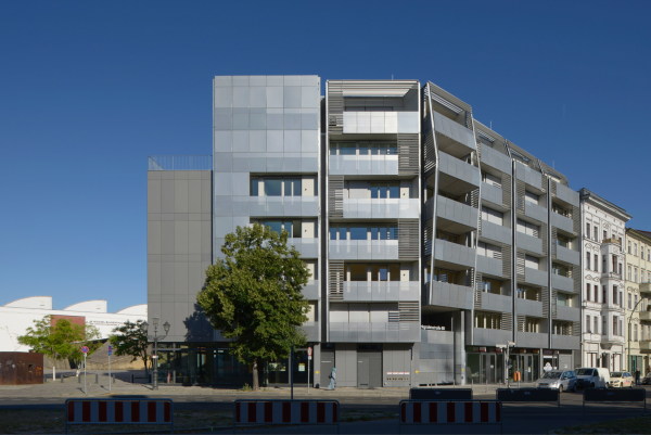 Metropolenhaus in Berlin von bfstudio-architekten