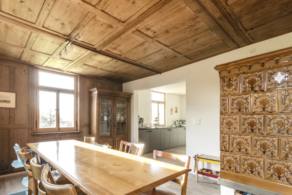 Umgestaltung eines Wohnhauses im Aargau von Andreas Pizza