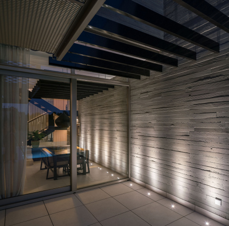 Einfamilienhaus am Stadtrand Madrids von Steyn Studio