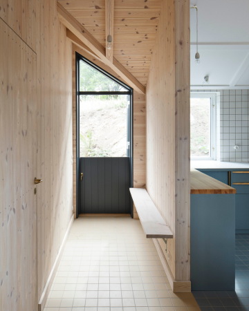 Sanierung einer Holzh�tte von Johansen Skovsted Arkitekter