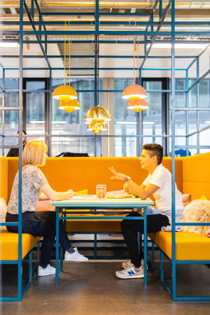 Firmenzentrale von HENN und Kinzo er�ffnet