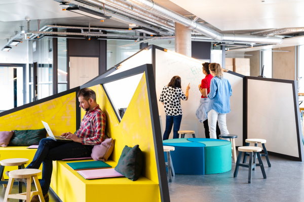 Firmenzentrale von HENN und Kinzo er�ffnet