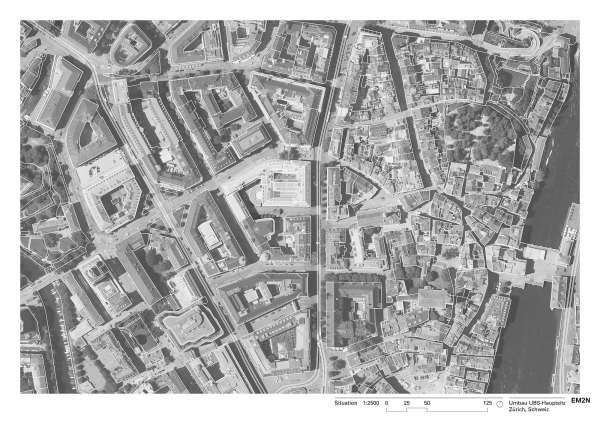 Der sanierte Gebudeteil ist wei dargestellt.