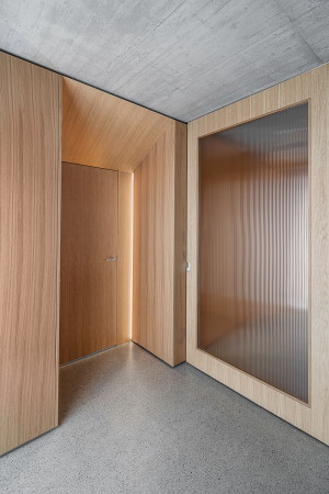 Wohn- und Gesch�ftshaus von Dolmus Architekten in Sempach