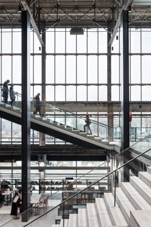 Reaktivierte Industriehalle in Tilburg