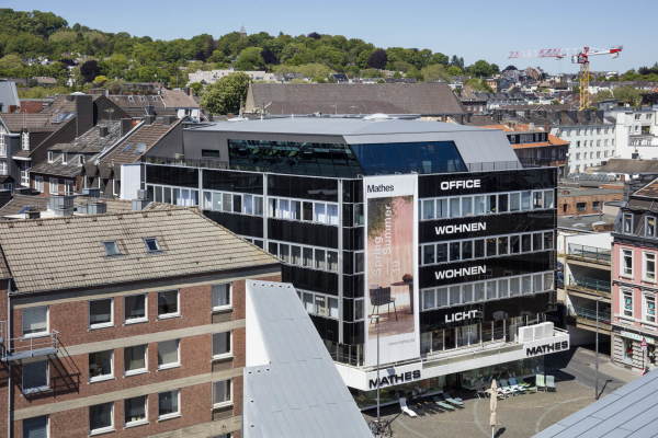 Aachener Mbelhaus-Aufstockung von CROSS Architecture