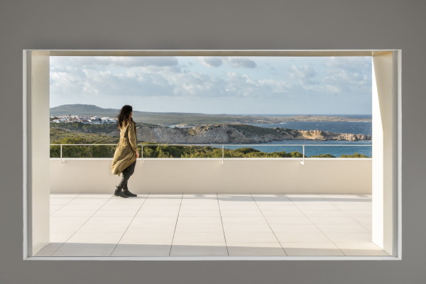 Villa auf Menorca von NOMO Studio
