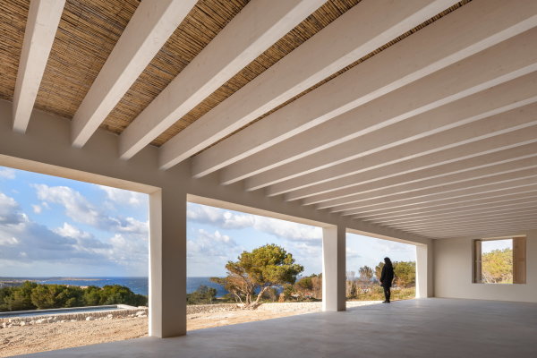 Villa auf Menorca von NOMO Studio