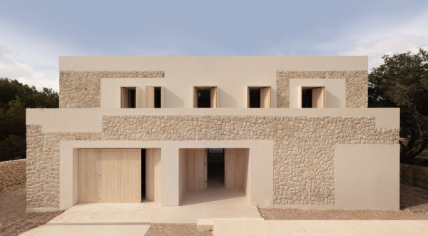 Villa auf Menorca von NOMO Studio