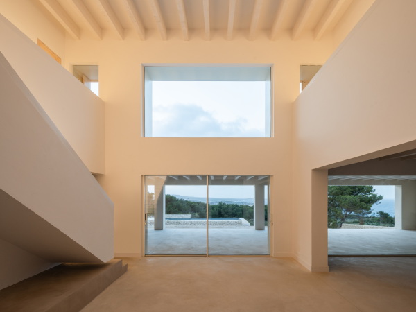 Villa auf Menorca von NOMO Studio