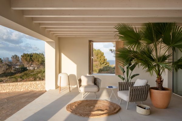 Villa auf Menorca von NOMO Studio
