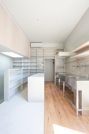 Wohnhaus von Taku Sakaushi / O.F.D.A. in Tokio