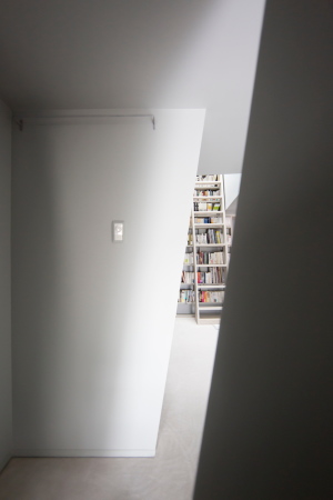 Wohnhaus von Taku Sakaushi / O.F.D.A. in Tokio