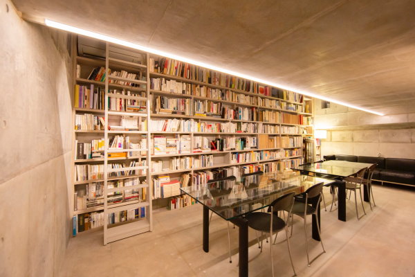 Wohnhaus von Taku Sakaushi / O.F.D.A. in Tokio