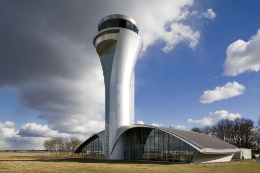 Flughafengebude in Grobritannien eingeweiht