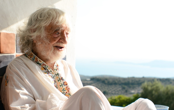 Andre Ravreau im hohen Alter in seinem Haus in Griechenland, 2016.