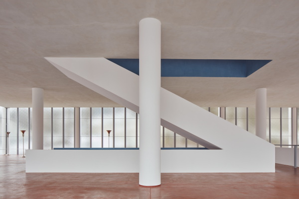 Bata-Denkmal in Zl�n durch Transat architekti saniert