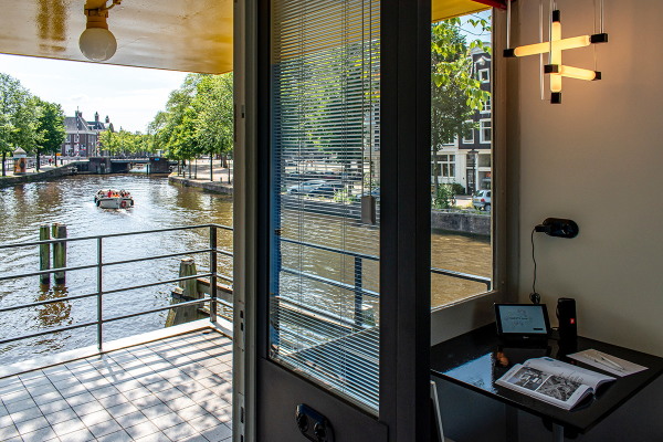 Zimmer 204: Hortusbrug am Botanischen Garten, Nieuwe Herengracht. Klappbrcke, Baujahr 1956, Architekt Dirk Sterenberg.