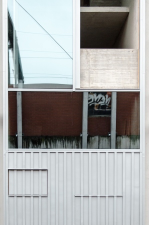 Das Baustellenfoto zeigt die verwendeten Hauptmaterialien.