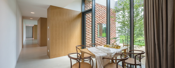 Villa in Rumnien von Ene+Ene Arhitectura