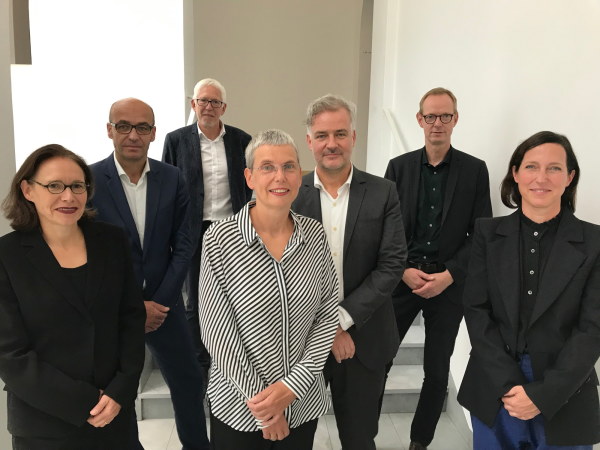 Das neue BDA-Prsidium: Annemarie Bosch, Christian Schmitz, Falk Zeitler, Prsidentin Susanne Wartzeck, Vizeprsident Thomas Kaup, Jan O. Schulz und Katja Knaus.