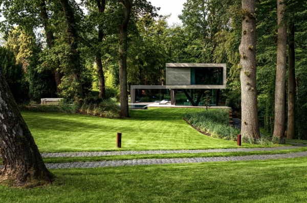 Villa bei Hamburg von Querkopf Architekten
