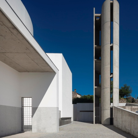 Kirche bei Porto von FCC Arquitectura