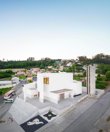 Kirche bei Porto von FCC Arquitectura