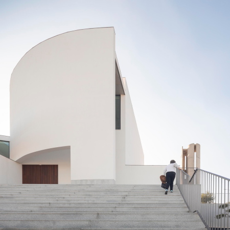 Kirche bei Porto von FCC Arquitectura