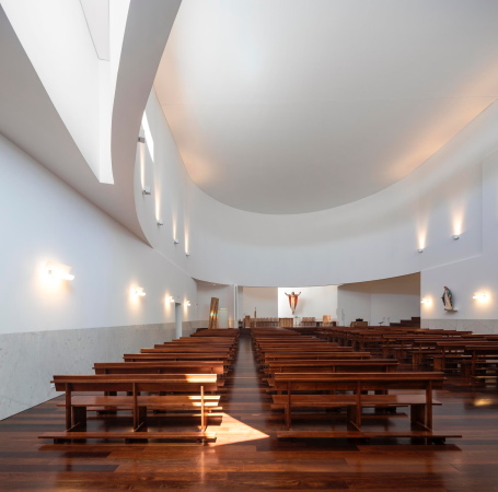 Kirche bei Porto von FCC Arquitectura