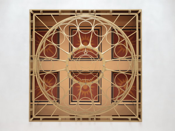 Blick auf die freigelegte Kassettendecke aus den 1920er Jahren durch das glaslose Oberlicht aus den 1950ern.