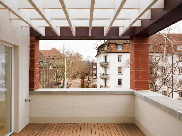 Reihenhausaufstockung in Z�rich von Singer Baenziger