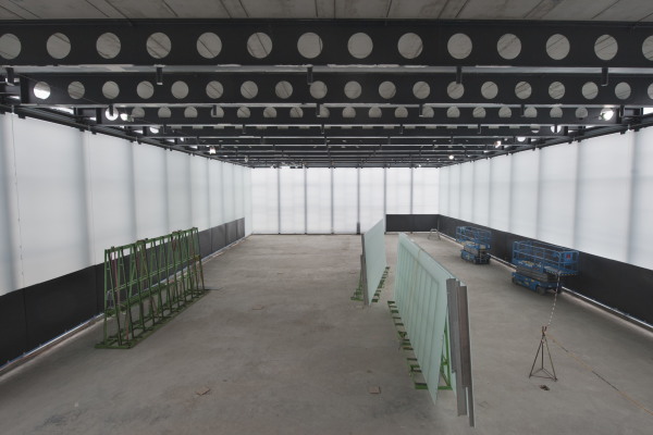 April 2018: Die Glasw�nde in der Alabasterhalle (Lichthalle) sind angebracht