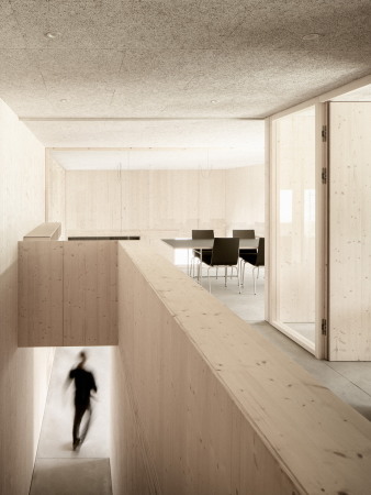 ... aufgeteilt auf zwei Ebenen.