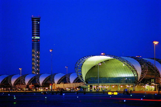 Flughafen Bangkok eingeweiht