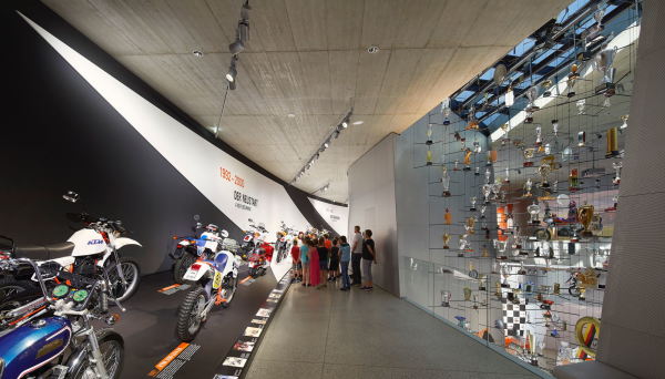 Motorradmuseum von X Architekten
