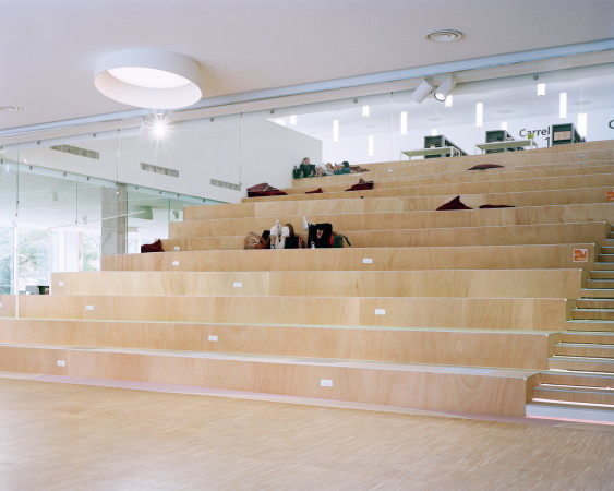 DHoundt + Bajart verwandeln Museum in Bibliothek