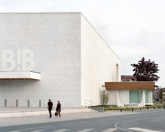 D�Houndt + Bajart verwandeln Museum in Bibliothek