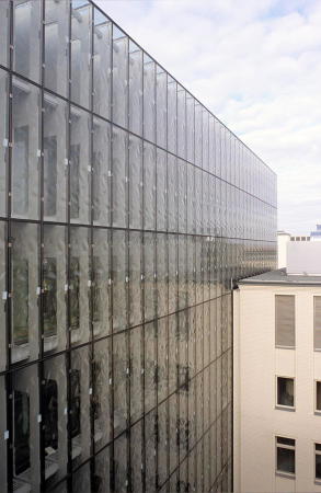 Fassade des 2012 errichteten Allgemeinen Lesesaals.