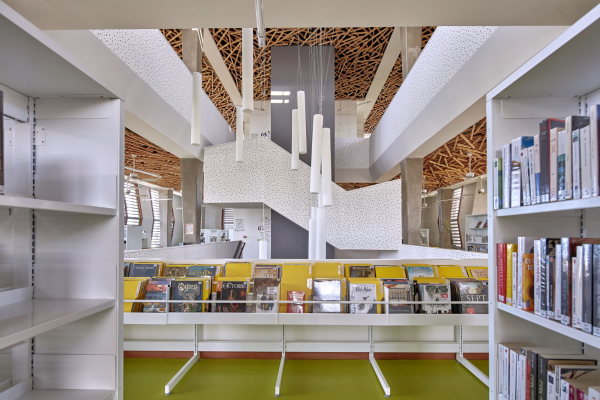Bibliothek von Co-Architectes