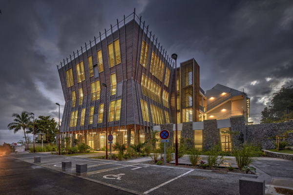 Bibliothek von Co-Architectes