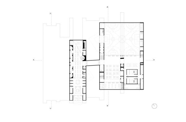 1. Preis Non Scholae sed vitae discimus von Michael Hosch - Grundriss UG