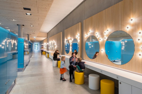 Sportbad Friedrichshafen von Behnisch Architekten