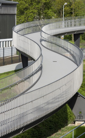 Fu- und Radwegbrcke von Sauerzapfe Architekten